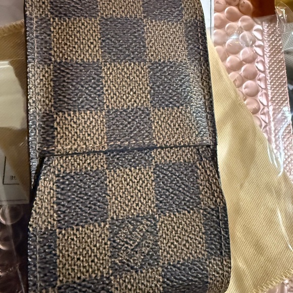 Louis Vuitton Brown Checkered Wallet - Picture 4 of 16